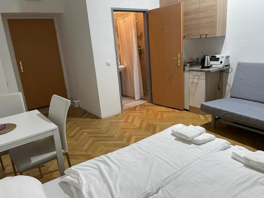 Easybook-In Hotel Wien Ngoại thất bức ảnh